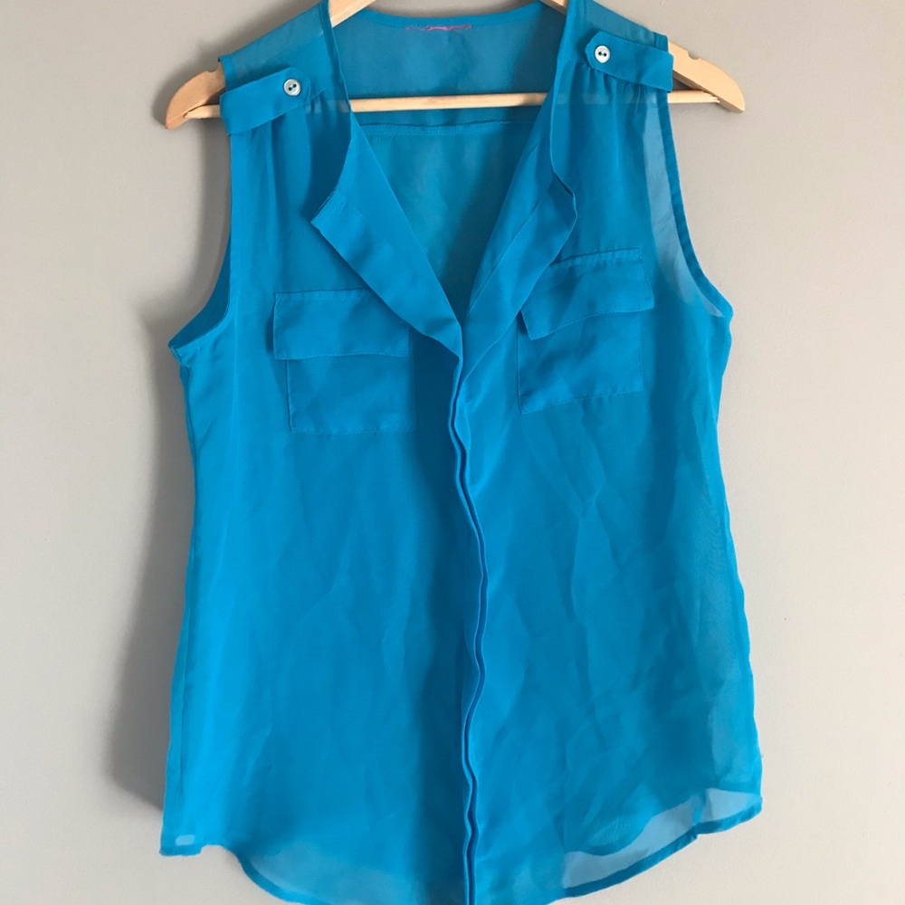 Chiffon Blue Sleeveless Shirt
